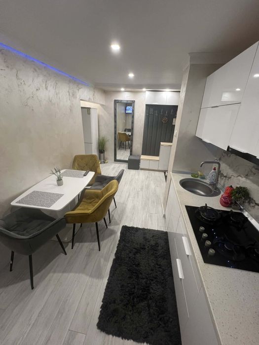 Vand apartament  cu boxa sau schimb cu , casa