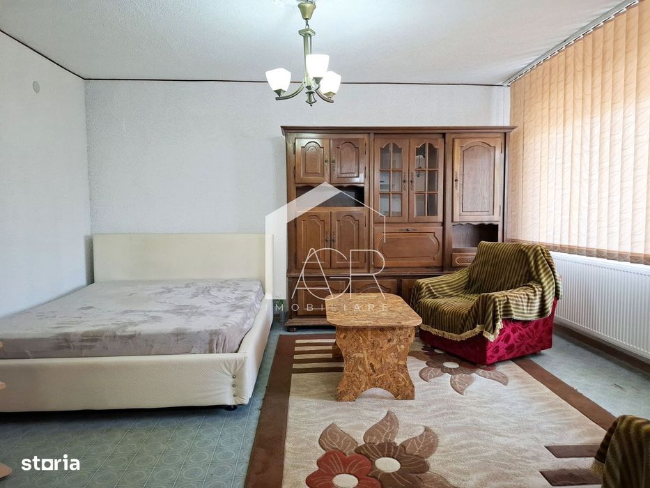 Garsoniera de vanzare, zona Lupeni