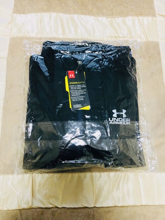 Американский фирменный костюм дышащий UNDER ARMOUR BLACK ONE