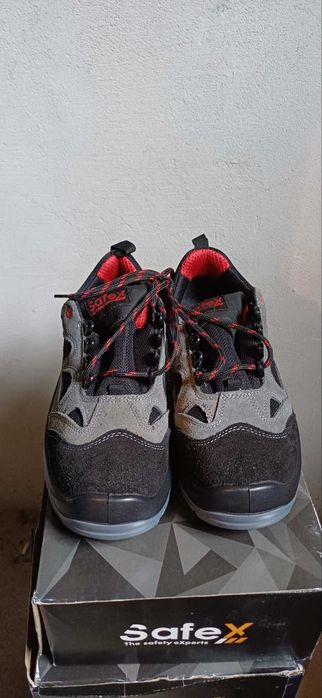 Мъжки работни обувки-нови