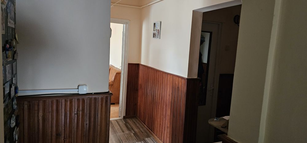 Apartament cu 3 camere