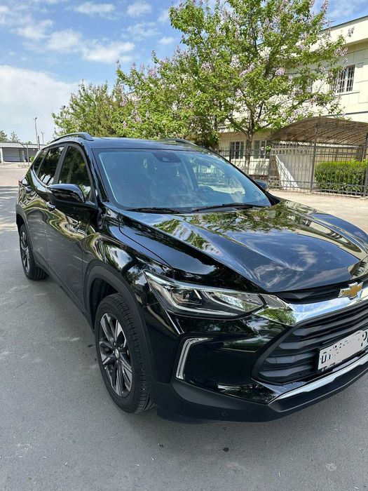 Tracker sotiladi. Продается своя машина Tracker 2 Premier