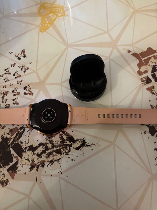 Samsung Galaxy Watch 42mm Rose Gold – Почти нов!