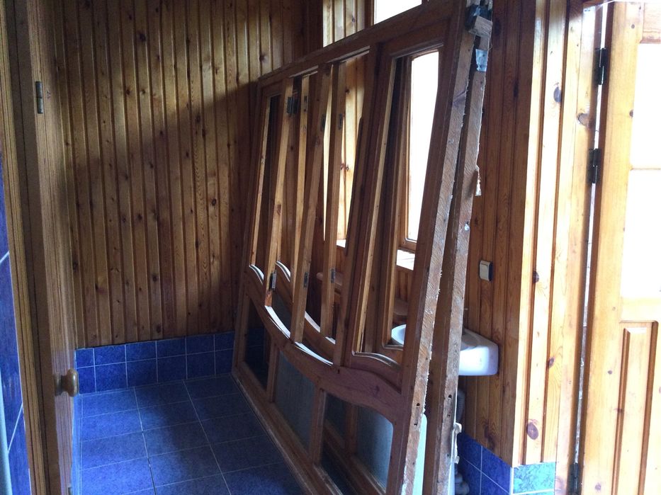 Окна деревянные из 50 мм рос сосны , б/у , По 540 тс .9 шт. Юнусобод.