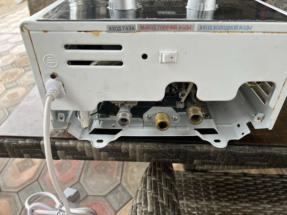 Газовый водонагреватель