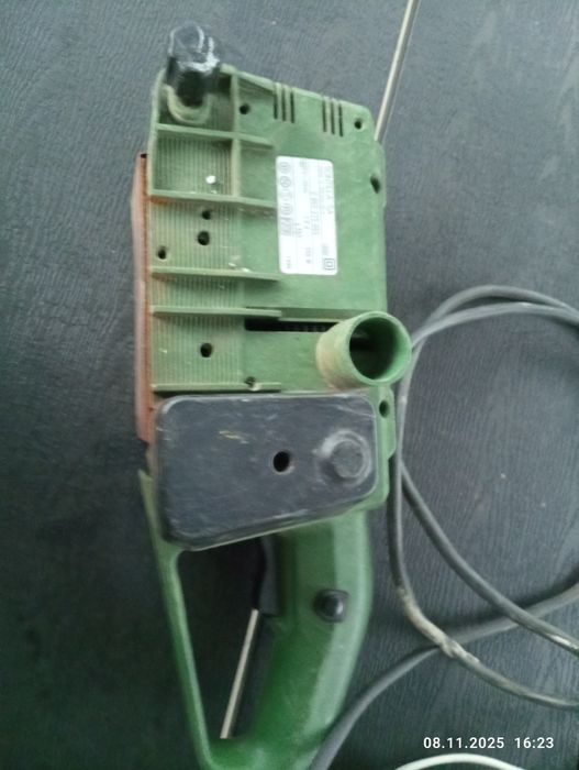 Șlefuitor cu banda Bosch