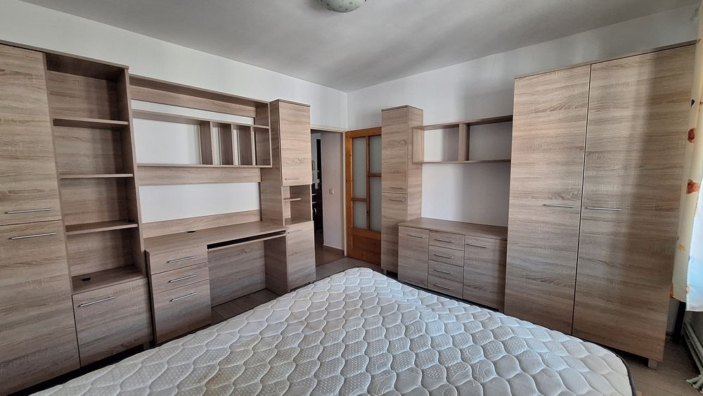 Apartament  două camere decomandat