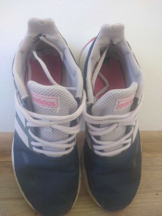 Дамски маратонки адидас