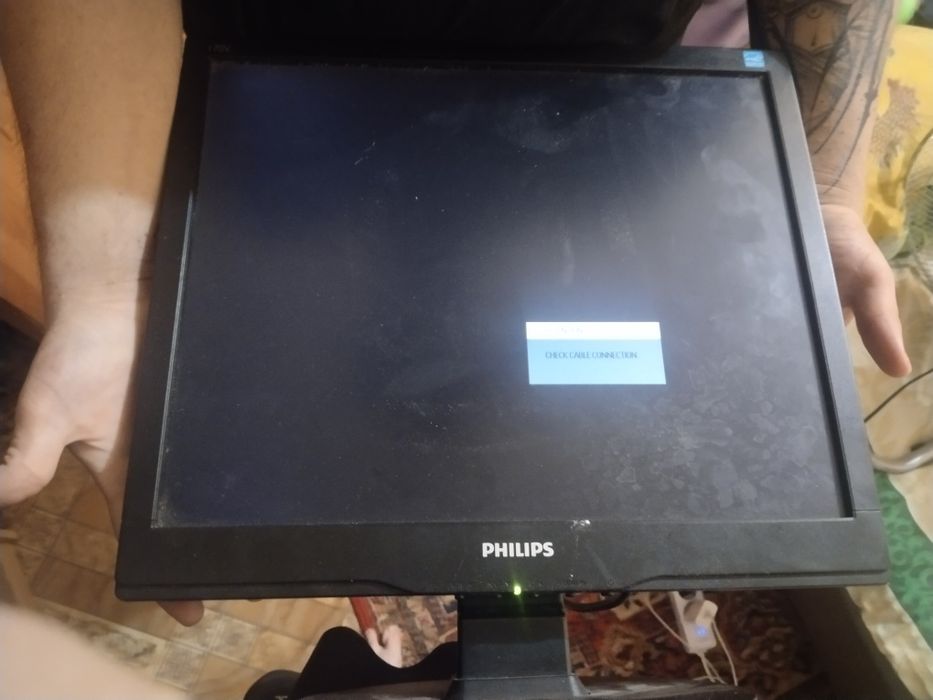 Монитор PHILIPS 170V9