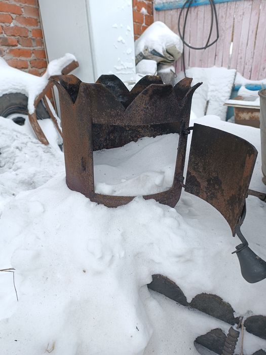 Продам печь под казан. Цена 16000.
