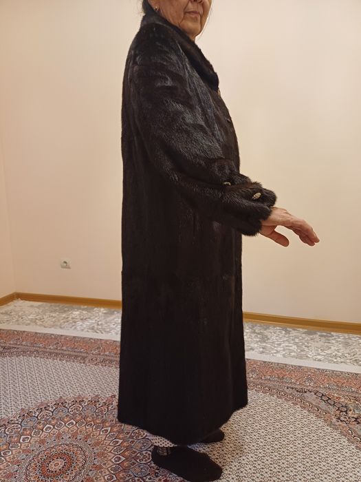 Продам норковую шубу