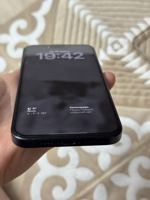 Продает iphone 15 pro max 256gb