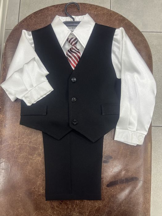 Детски комплект от риза ,елек и панталон