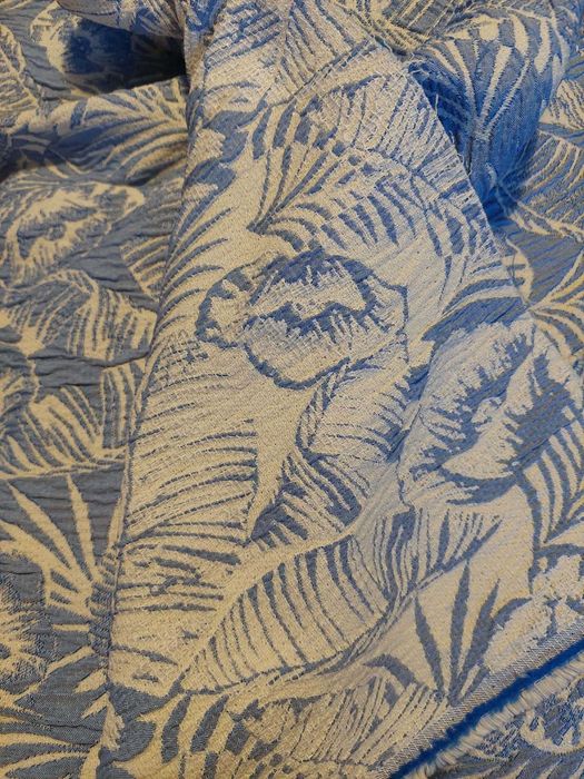 Нови различни  платове