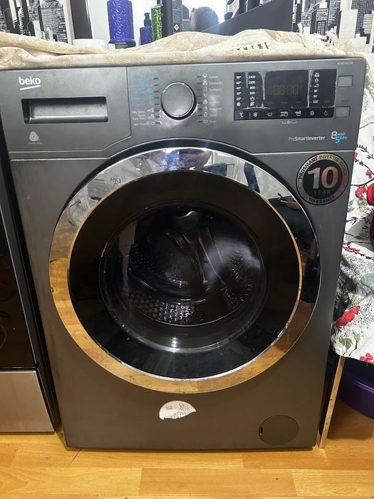 Mașină de spălat rufe cu uscător Beko