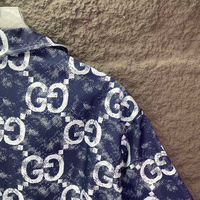 Gucci All-over Logo Trio cu mână scurtă Material de înaltă calitate