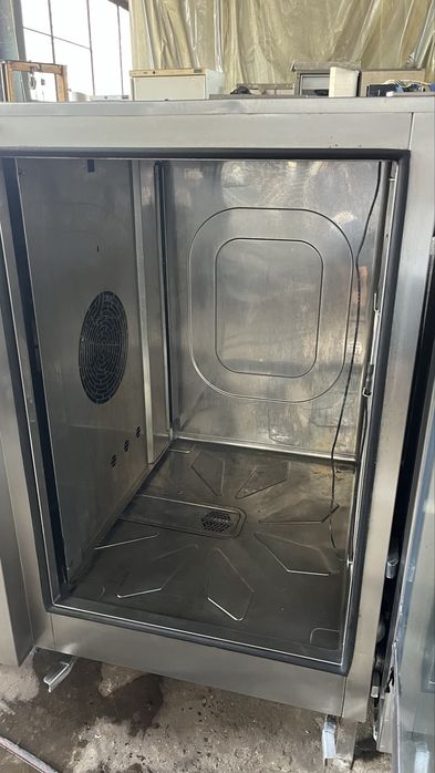 Конвектомат на газ с количка Convotherm 24 тави 1/1