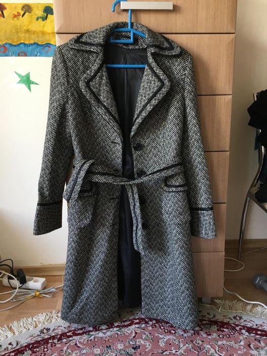 Продам женское пальто