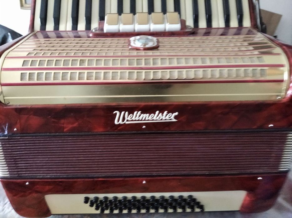 Акордеон Weltmeister