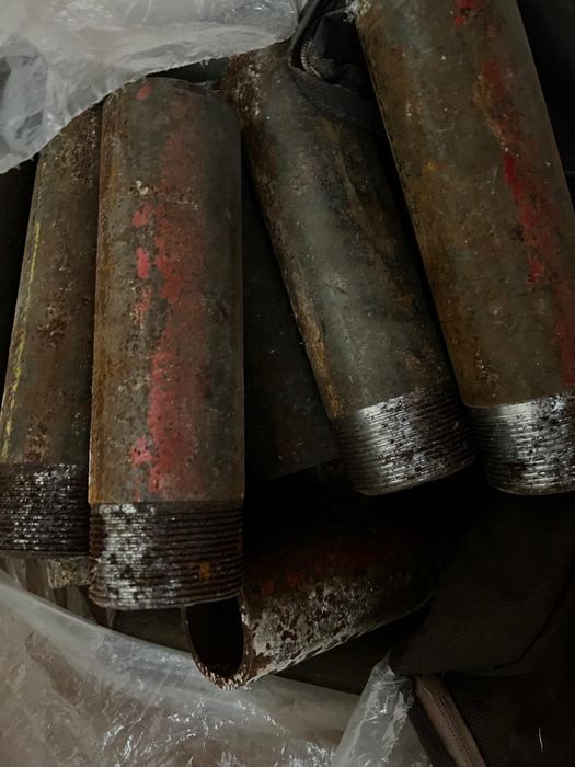 Труба с резьбой