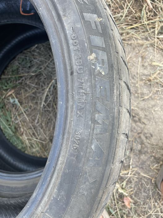 Две шины зимние 245/40/19 245/40R19