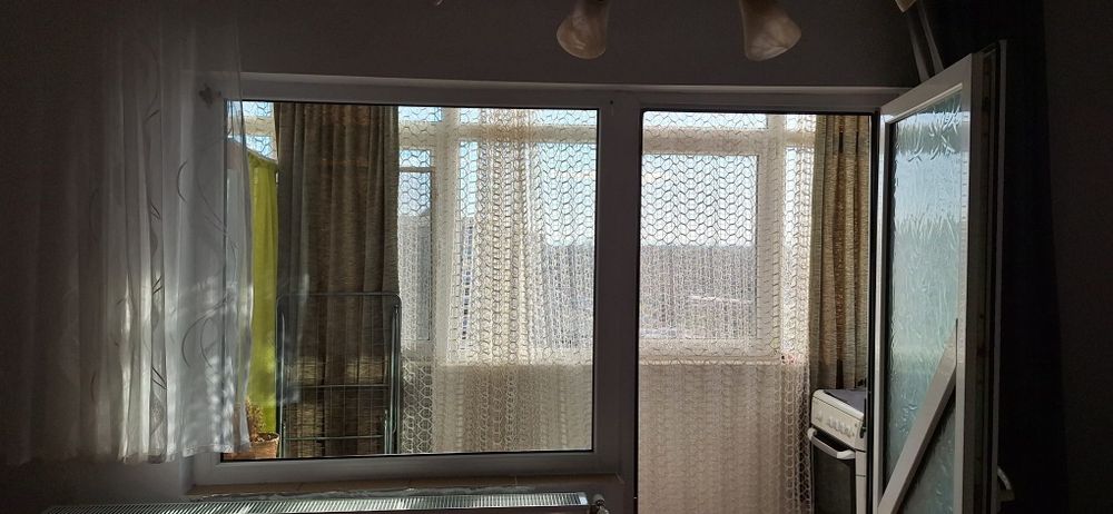 Vand apartament 3 camere!