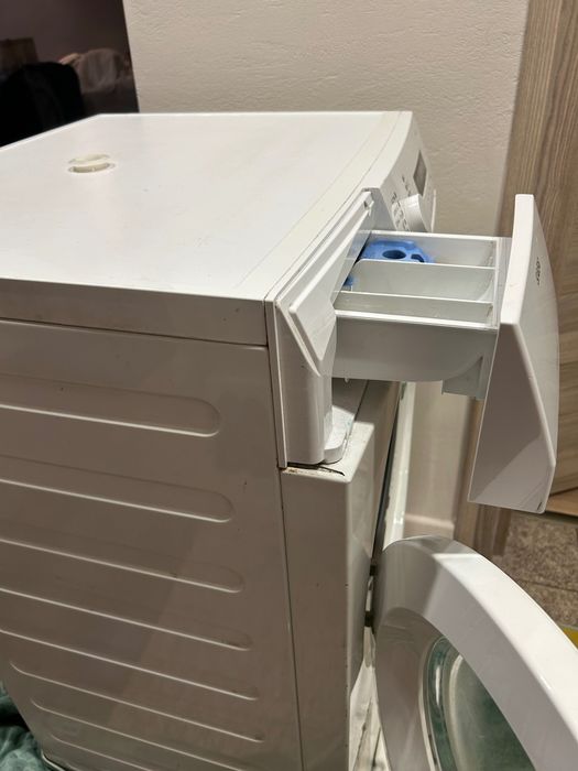 Пералня AEG L70470FL