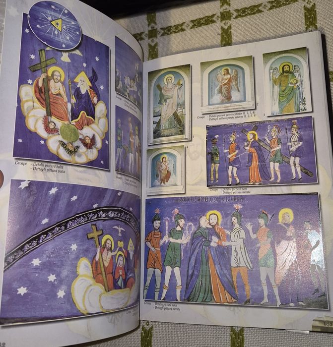 Carte Album format mare Biserici de lemn din Maramureș