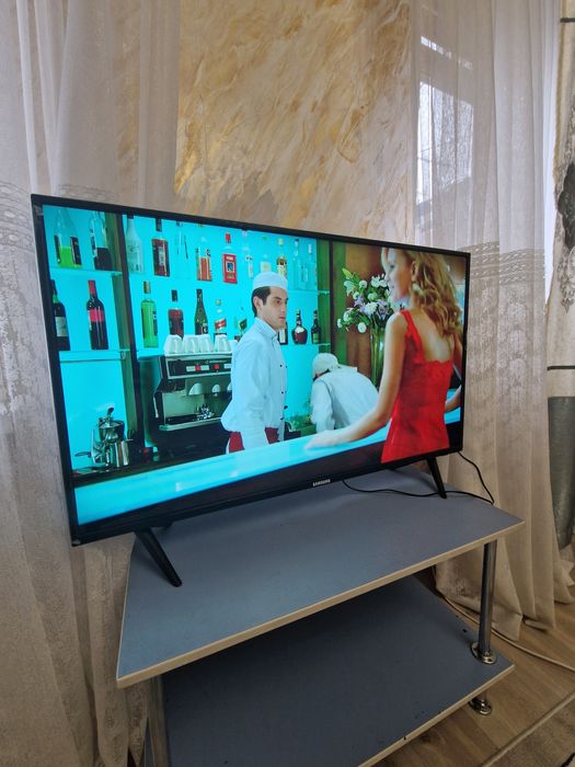 Продам телевизор.Срочно