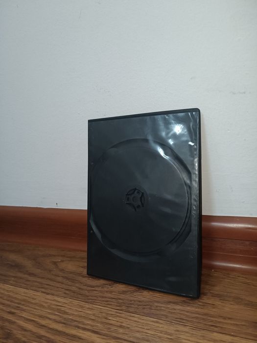 Футляры пачки коробки для дисков