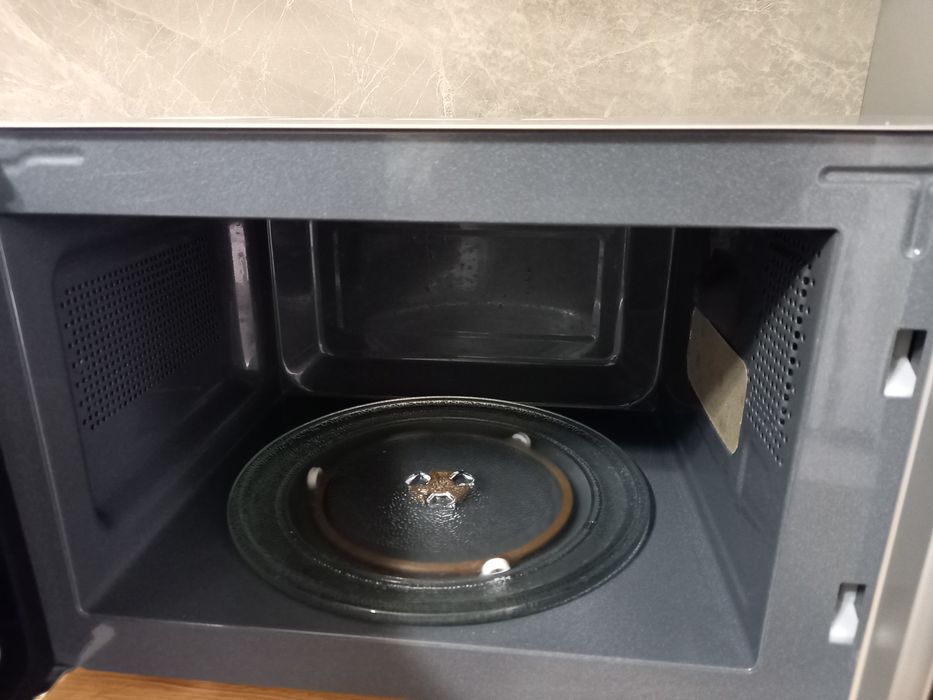 Микроволновая печка  бу.