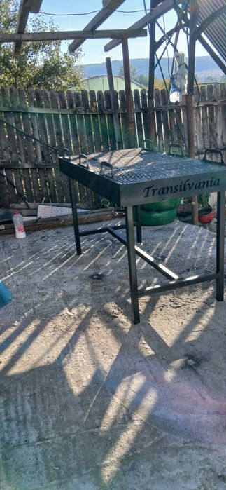 Grătar metalic profesional personalizat
