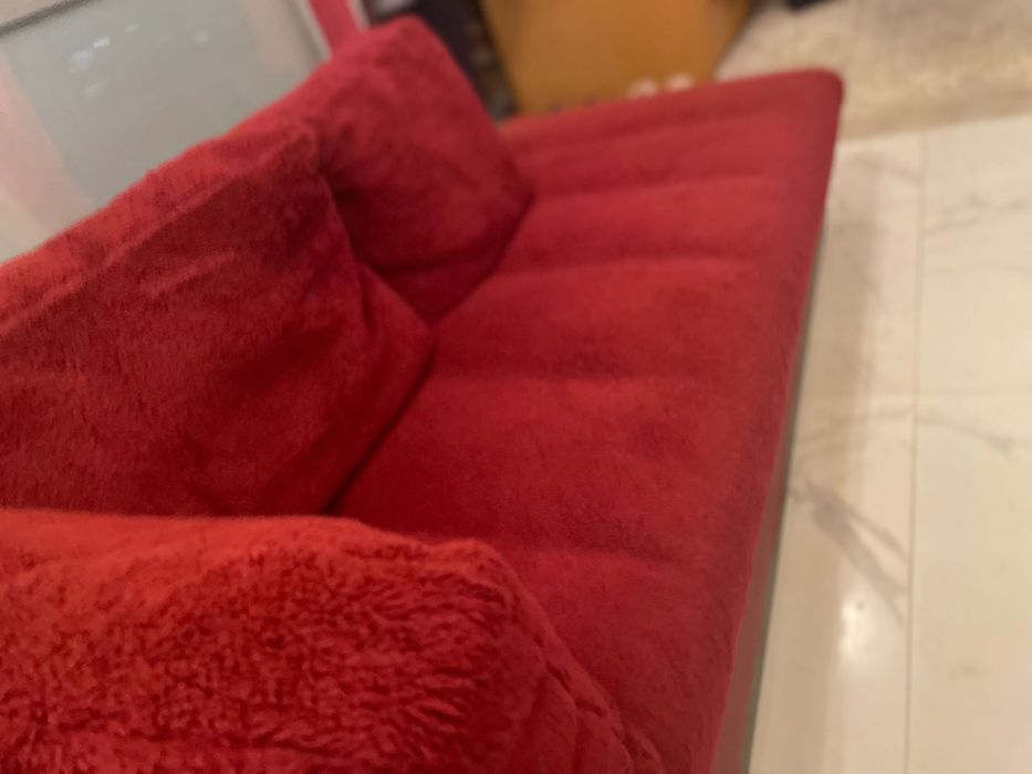 Canapea\coltar piele tapițată - >6 locuri cu masuta din marmura