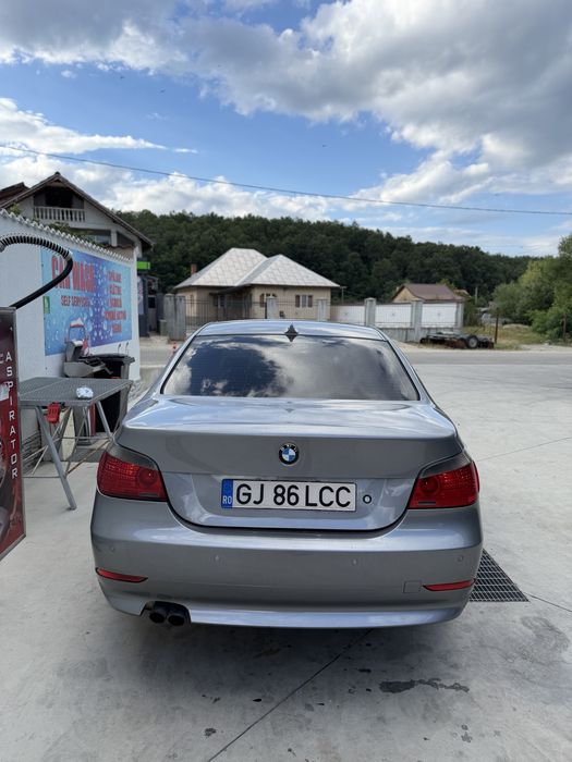 BMW 5 Series 0 — imagine 3