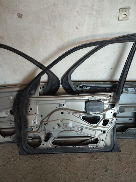 Двери Мерс w210 лупарь