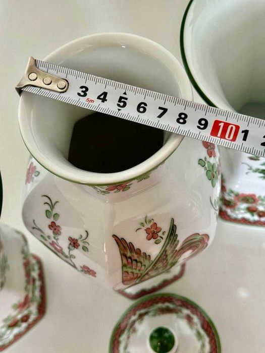 Трио порцеланови вази