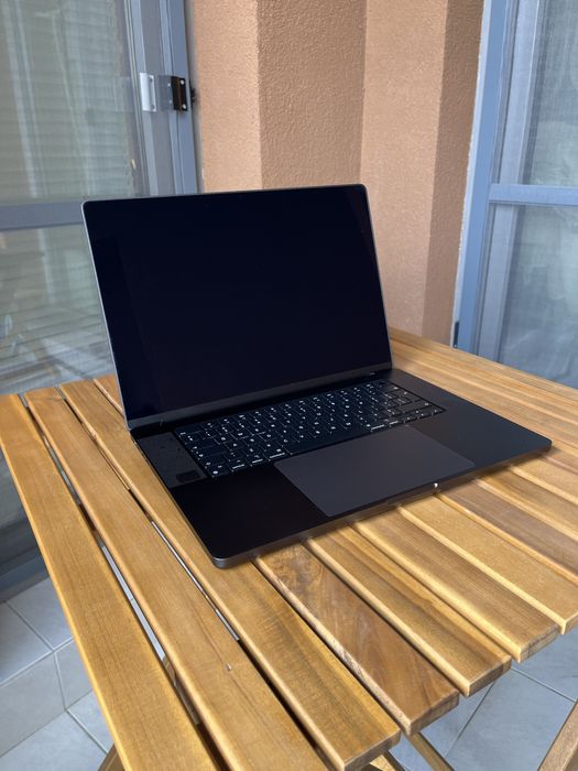 MacBook Pro 16” M3 Pro, 18 RAM, 512 SSD • ВЪЗМОЖЕН КОМЕНТАР ПО ЦЕНАТА