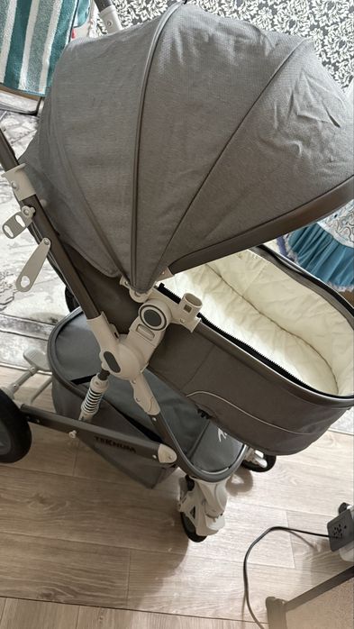 Новый коляска с авто креслом