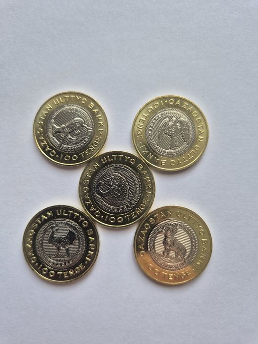 Продам монеты животный мир