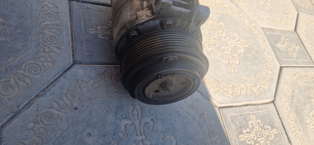 Компресор кондиционера Range Rover  L322