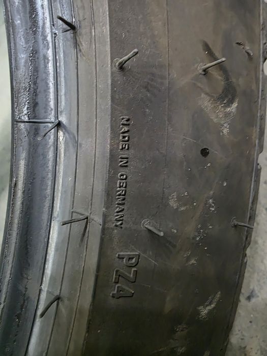 Резина Pirelli 275/40 R22