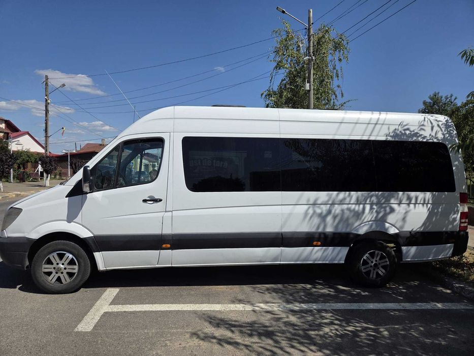 Vând Mercedes Sprinter