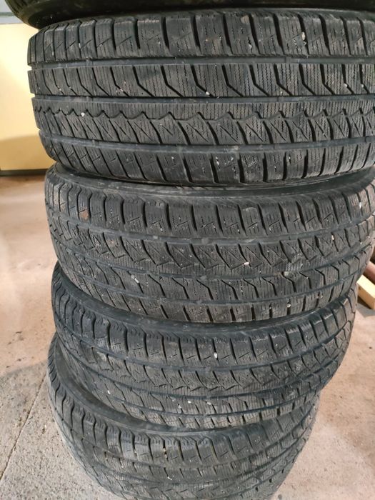 Продам резину r 15