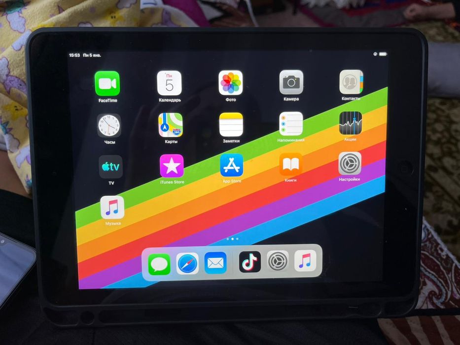 Продам Apple iPad air