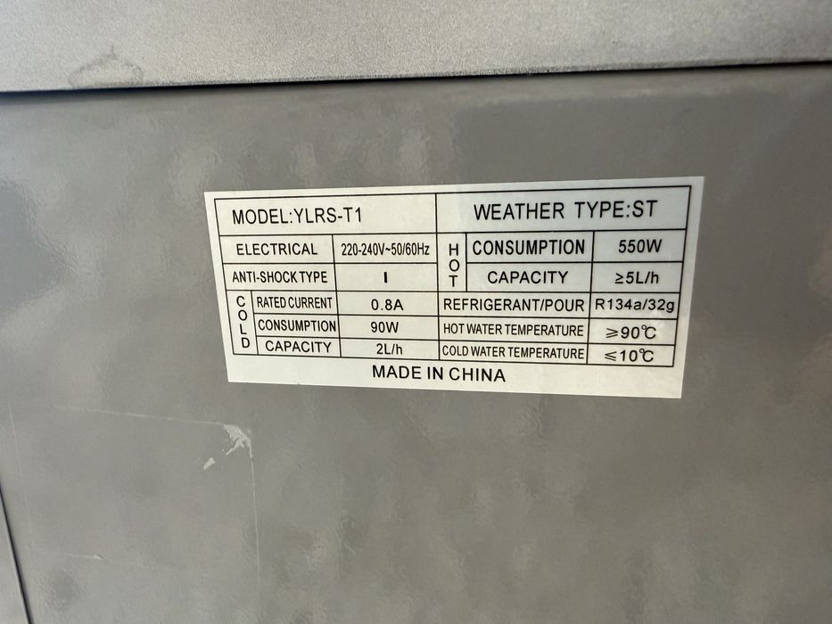 Dozator apa + bidoane 19 L