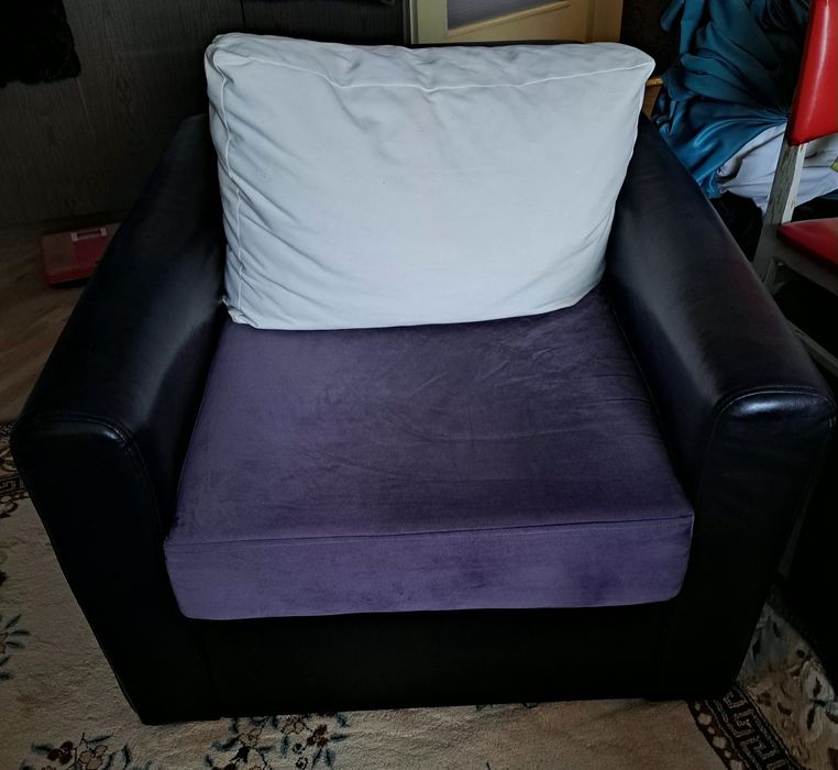 Ъглов кожен диван