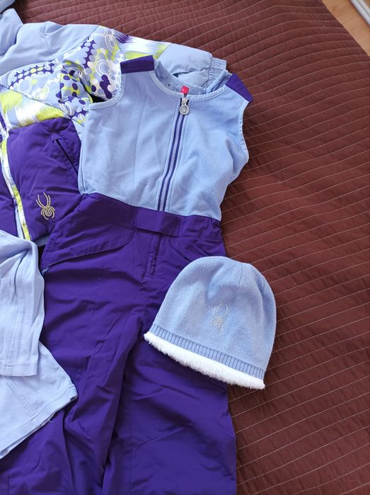 Ски екип на Spyder