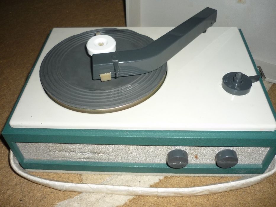 Ретро/винтидж грамофон RTF