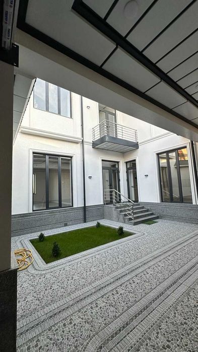 Юнусобод тутзор 2-сотих 2-этаж ЯНГИ