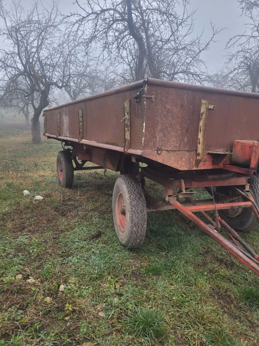 Vând tractor și utilaje!!!